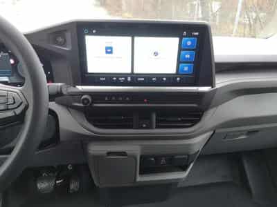 VW T7 BEV 100 kW RWD LR (2026) - Photo 7