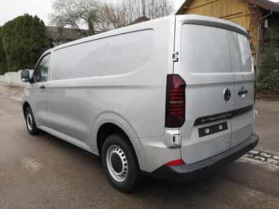 VW T7 BEV 100 kW RWD LR (2026) - Photo 2