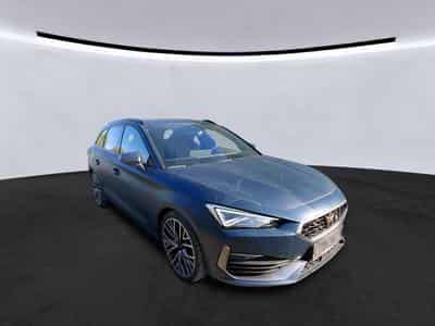 Cupra Leon ST VZ 2.0 TSI 300CV *PANO* *VSS* CAM* *BEATS* (2024) - Foto 3