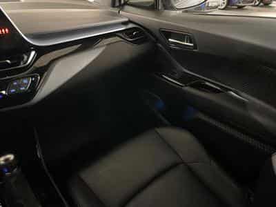Toyota C-HR 2.0 VVT i-Hybrid C-Lub Bi-Tone E-CVT (2022) - Photo 9