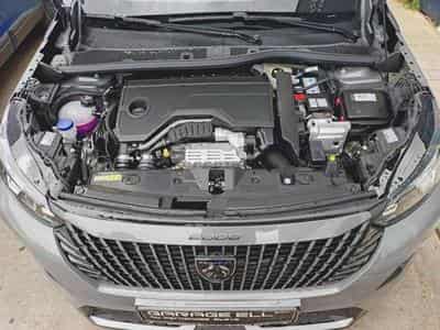Peugeot 2008 Hybrid 145 Allure (2026) - Photo 11