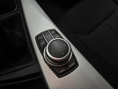 BMW 318 d Touring advantage 136CV (2018) - Photo 15