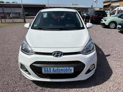 Hyundai i10 i10 YES! *LED*SHZ*Bluetooth*MFL*Tempomat*Euro6* (2015) - Foto 2