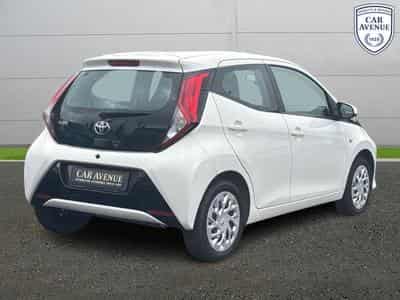 TOYOTA Aygo 1.0 VVT-i 72ch x-play 5p (2020) - Photo 3