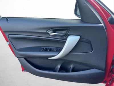 BMW 120 d Leder/el.Sitze/Bi-Xenon/Navi/PDC v+h (2014) - Photo 12