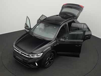 VW T-Roc 2.0 TSI R 4Motion IQ Light+Pano+19" (2024) - Photo 12