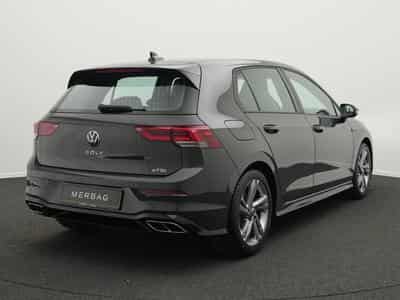 VW Golf VIII 1.5 eTSI R-Line (2024) - Photo 3