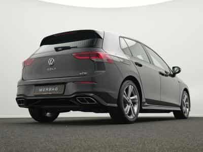 VW Golf VIII 1.5 eTSI R-Line (2024) - Photo 9