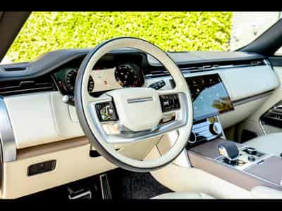 Land-Rover Range Rover 4.4 P530 FIRST EDITION SWB AWD (2022) - Photo 10