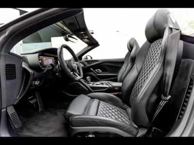 Audi R8 SPYDER V10 PERFORMANCE 5.2 FSI QUATTRO S-TRONIC – PACK KARHU (2022) - Photo 11