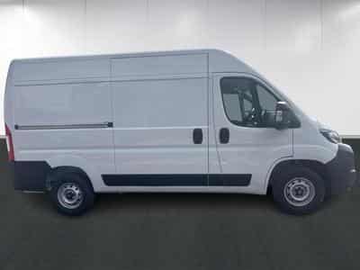 Opel Movano L2H2 (2025) - Photo 8
