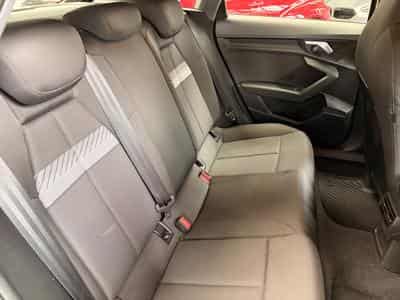 Audi A3 2.0 TDi 116HP (2023) - Photo 12