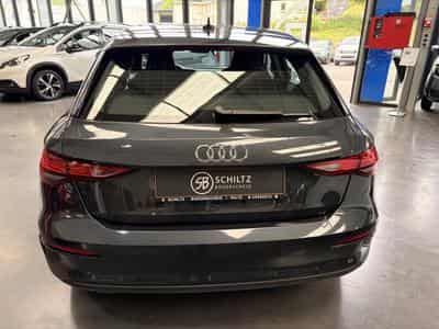 Audi A3 2.0 TDi 116HP (2023) - Photo 4