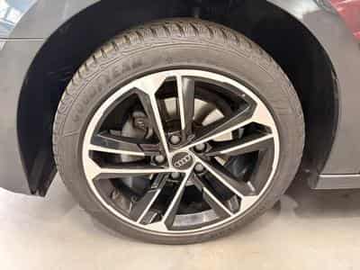 Audi A3 2.0 TDi 116HP (2023) - Photo 8