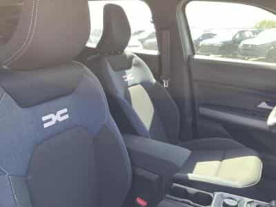 Dacia DUSTER 1.2 HYBRID-G 150 EXPRESSION 4X4 (2026) - Photo 12