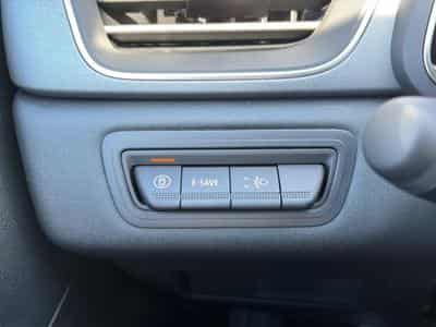 Renault CAPTUR II 1.8 E-TECH FULL HYBRID 160 TECHNO (2026) - Photo 12