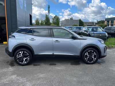 Peugeot 2008 1.2 100 ALLURE (2025) - Photo 4