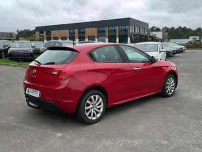 Alfa-Romeo GIULIETTA 1.6 JTDM 105 EDIZIONE (2016) - Photo 5