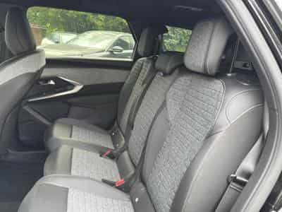 Peugeot 5008 HYBRID 145 ALLURE E-DCS6 (2025) - Photo 14