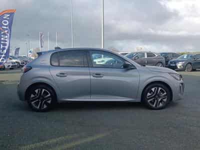 Peugeot 208 1.2 100 ALLURE (2025) - Photo 4