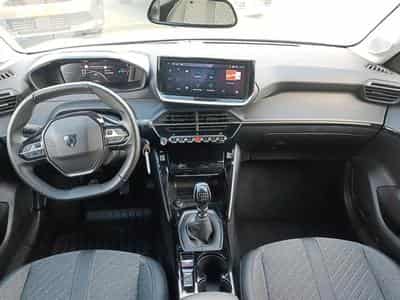 Peugeot 208 1.2 100 ALLURE (2025) - Photo 9