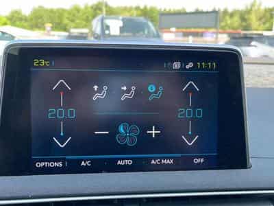 Peugeot 3008 HYBRID4 300CH GT LINE E-EAT8 (2020) - Photo 12