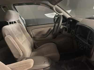 Toyota Sequoia SR5 V8  4WD 8 places (2003) - Foto 3