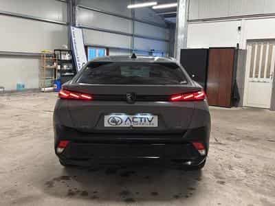 Peugeot 408 HYBRID 145 GT E-DCS6 (2025) - Photo 6