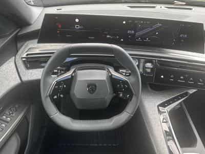 Peugeot 5008 HYBRID 145 ALLURE E-DCS6 (2025) - Photo 10