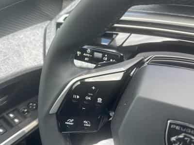 Peugeot 5008 HYBRID 145 ALLURE E-DCS6 (2025) - Photo 12