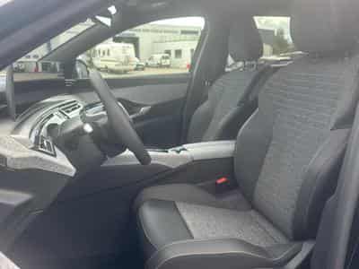 Peugeot 5008 HYBRID 145 ALLURE E-DCS6 (2025) - Photo 14