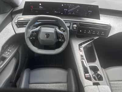 Peugeot 5008 HYBRID 145 ALLURE E-DCS6 (2025) - Photo 9
