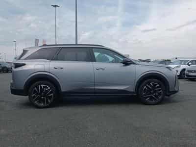 Peugeot 5008 HYBRID 145 ALLURE E-DCS6 (2025) - Photo 4