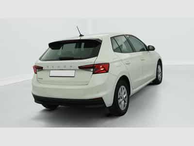 Skoda Fabia 1.0 TSI 95 CH BVM5 AMBITION (2022) - Foto 7