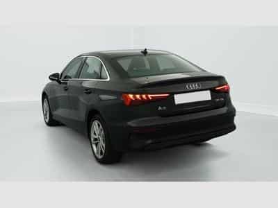 Audi A3 35 TDI 150 S tronic 7 Business Executive (2024) - Photo 5