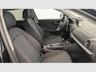 Audi Q2 35 TFSI 150 S tronic 7 Design (2022) - Photo 9
