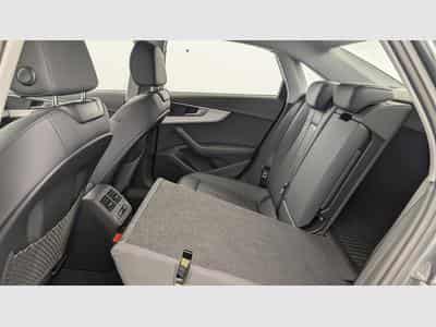 Audi A4 35 TFSI 150 S tronic 7 Design (2021) - Photo 12