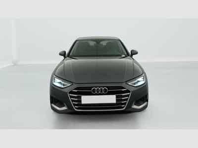 Audi A4 35 TFSI 150 S tronic 7 Design (2021) - Photo 2