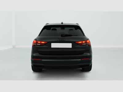 Audi Q3 35 TDI 150 ch S tronic 7 Design (2023) - Photo 6