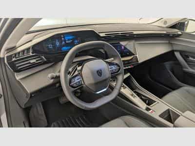 Peugeot 308 Hybrid 145 e-DCS6 Allure (2025) - Photo 15
