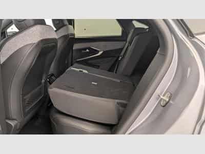 Peugeot 3008 Hybrid 145 e-DCS6 GT (2025) - Foto 12