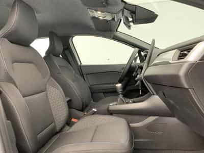 Renault CAPTUR TCe 115 ch Evolution (2026) - Foto 9