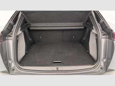 Peugeot 2008 PureTech 130 S&S BVM6 Allure (2023) - Foto 11