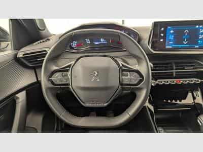 Peugeot 2008 PureTech 130 S&S BVM6 Allure (2023) - Foto 14