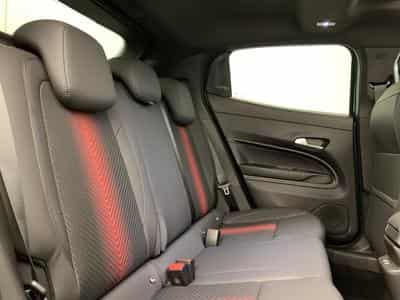 Alfa-Romeo Junior 1.2 Ibrida 145 ch e-DCT6 Q4 Ti (2026) - Foto 10