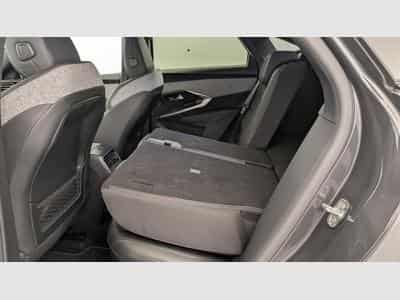 Peugeot 3008 Hybrid 145 e-DCS6 GT (2025) - Foto 12