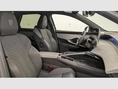 Peugeot 3008 Hybrid 145 e-DCS6 GT (2025) - Foto 9