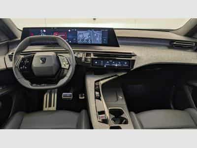 Peugeot 3008 Hybrid 145 e-DCS6 GT (2025) - Foto 13