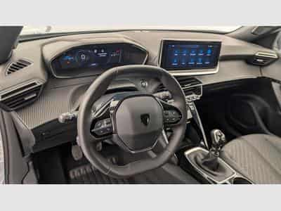 Peugeot 2008 100 S&S BVM6 Allure (2025) - Photo 15