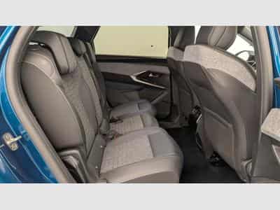Peugeot 5008 HYBRID 145 CH E-DCS6 ALLURE (2025) - Photo 10